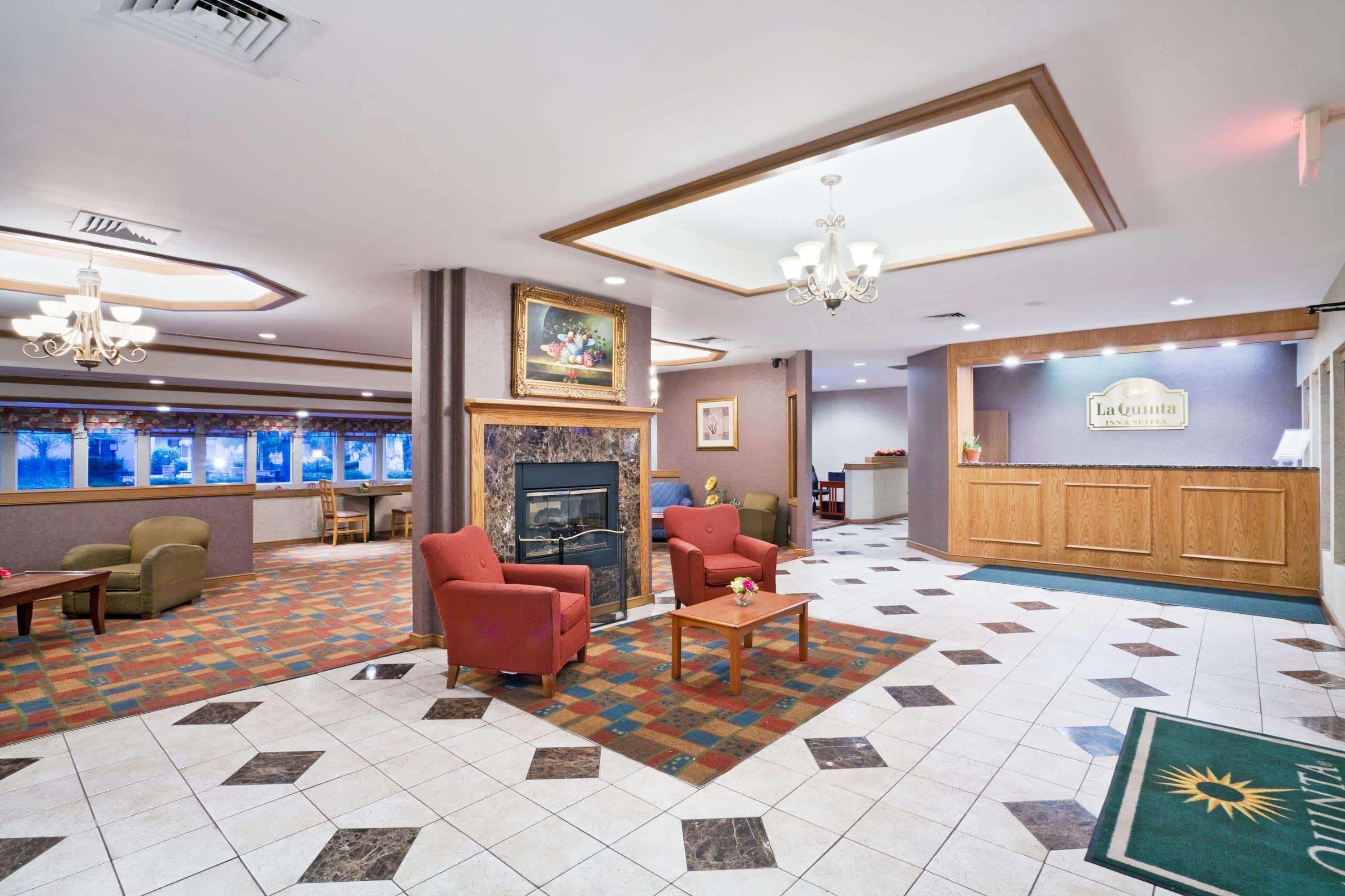 La Quinta By Wyndham Overland Park Exteriör bild