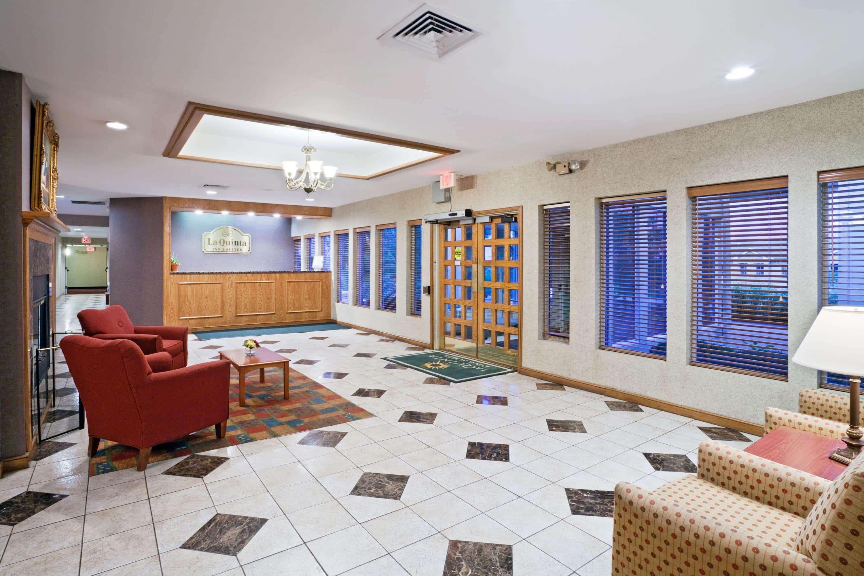 La Quinta By Wyndham Overland Park Exteriör bild