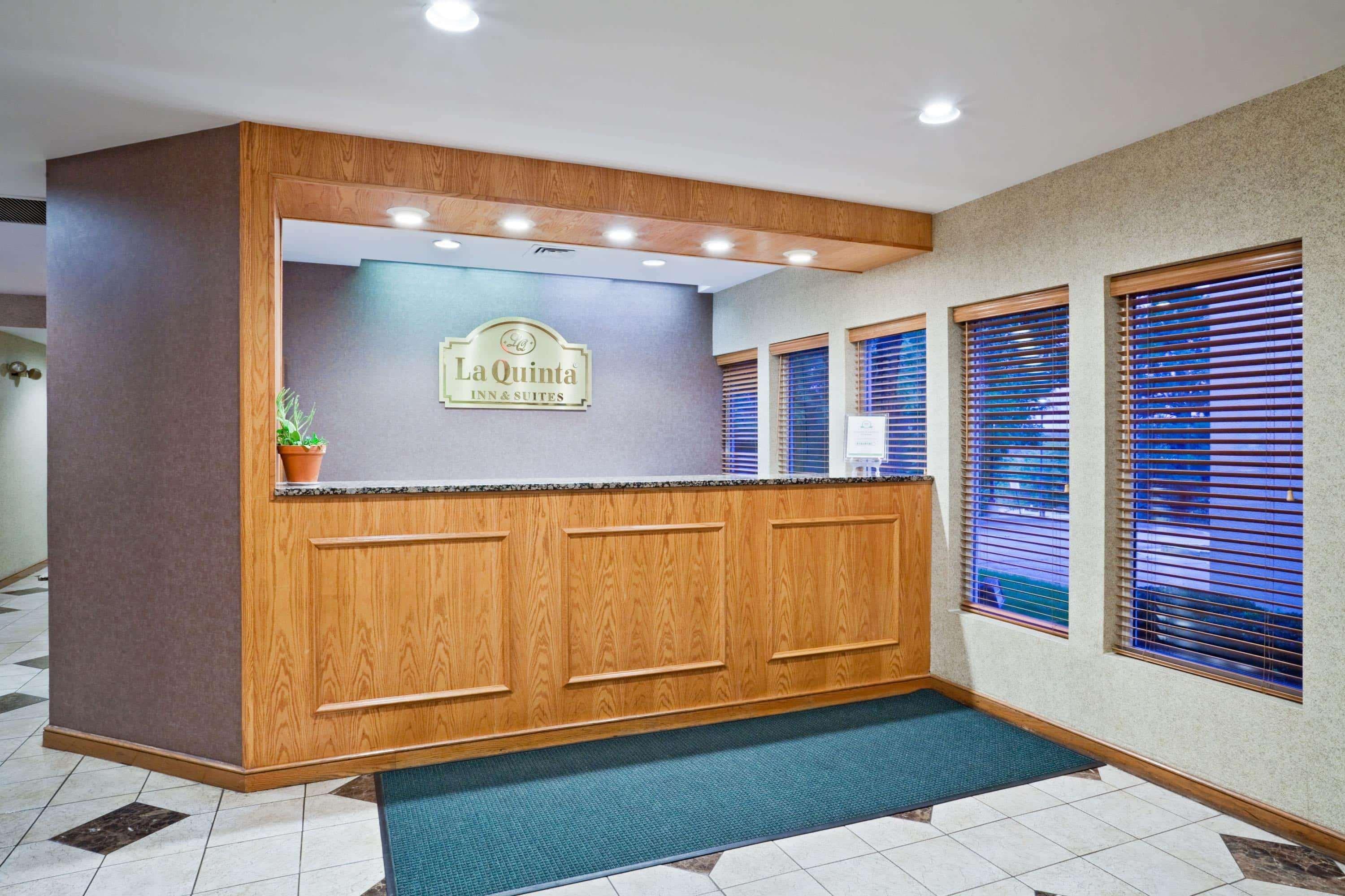 La Quinta By Wyndham Overland Park Exteriör bild